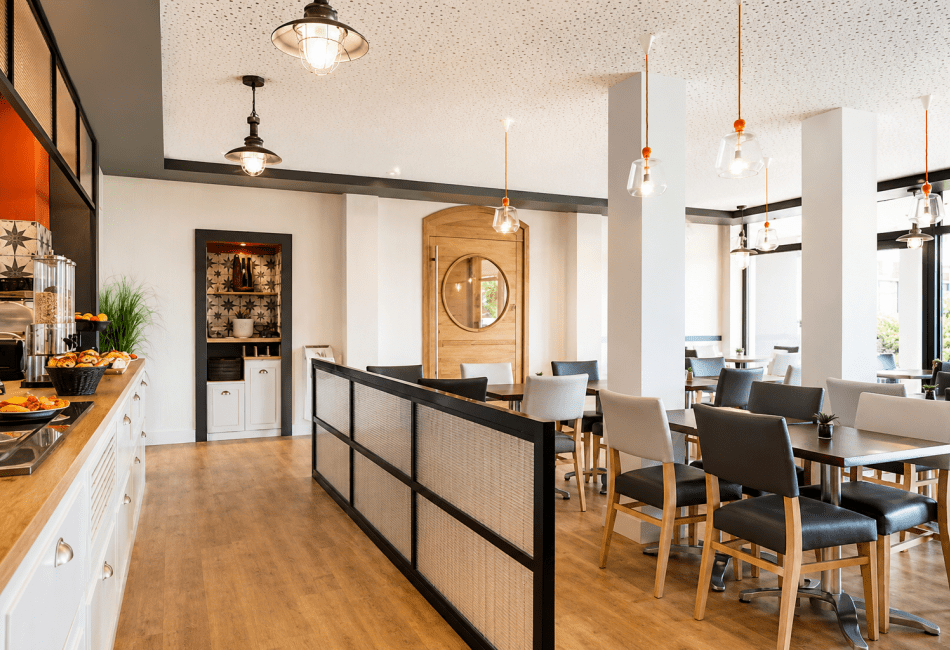 Admiral's Hotel - breakfast