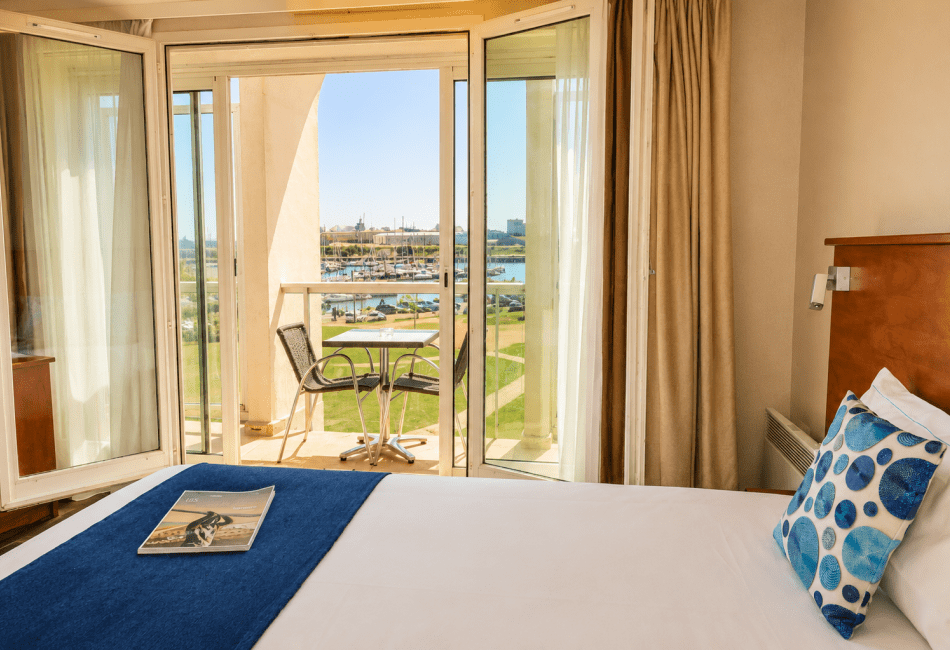Admiral's Hotel - Room