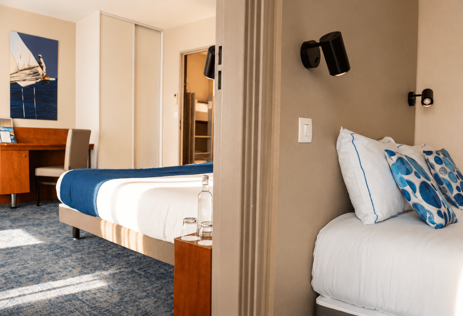 Admiral's Hotel - Room
