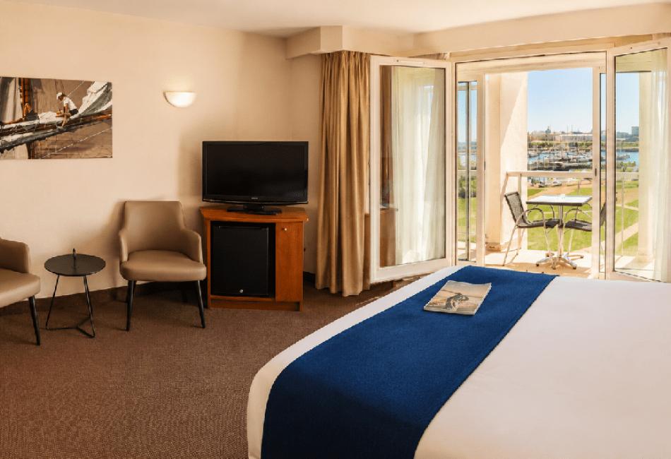 Admiral's Hotel - Room