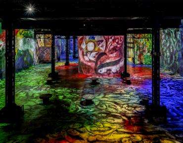 Выставка Шагала, Париж-Нью-Йорк в Atelier des Lumières Paris