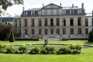 L'Hotel de Castries vu depuis le jardin